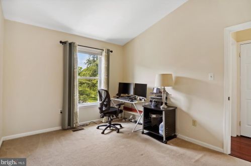 2 Sonata Ct, Silver Spring MD 20901-5064 exterior