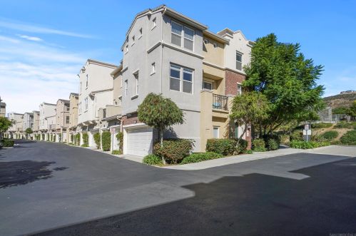 1199 Elfin Forest Rd, San Marcos CA  92078-1077 exterior