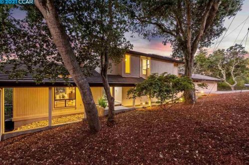 14 Camino Del Diablo, Orinda, CA 94563-2037