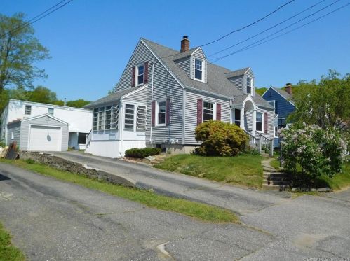 93 Mcguinness St, Torrington, CT 06790-3223