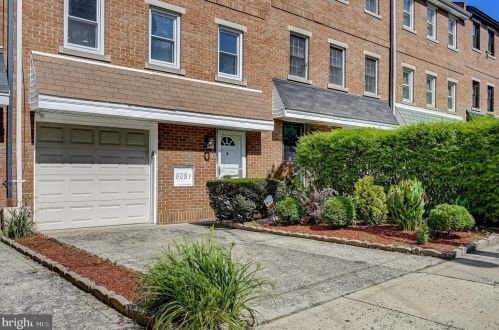 808 29th St, Philadelphia, PA 19130-1102