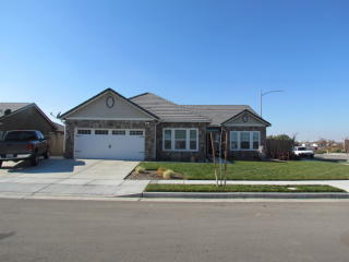 265 Agusta Ave, Lemoore, CA 93245-3838