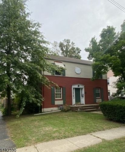 25 Armstrong St, South Bound Brook, NJ 08880-1301