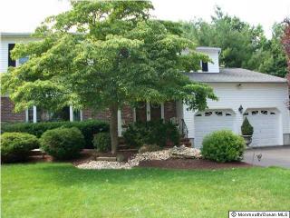 54 Tracy Dr, Millstone Township, NJ 07726-2839