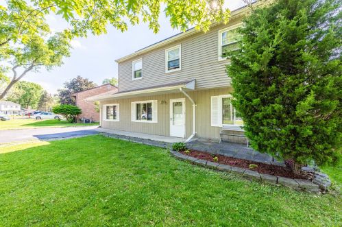 133 Oxford Rd, Lemont, IL 60440-3015