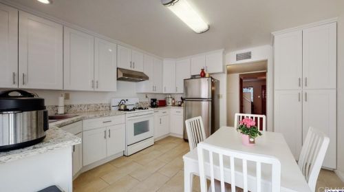 625 California Ave, Glendale CA  91203-1573 exterior