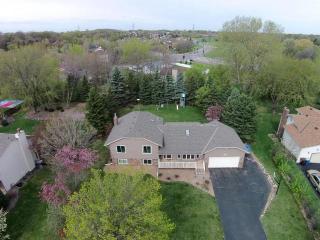 5915 Oakview Ln, Minneapolis, MN 55442-1537