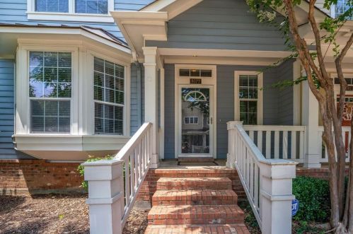 8077 Caladium Dr, Fort Worth, TX 76180-4747