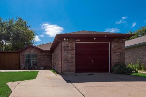 6802 Brookhaven Trl, Fort Worth TX  76133-6488 exterior