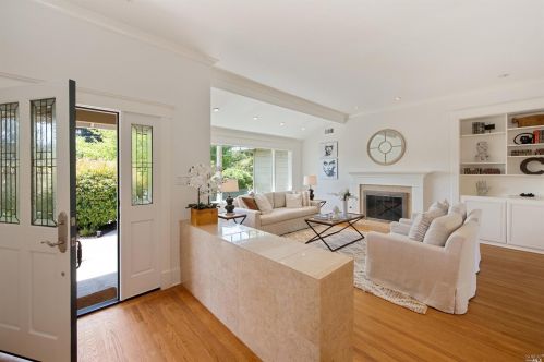 72 Lochinvar Rd, San Rafael, CA 94901-2443