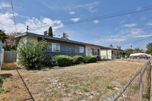 147 Oxford St, Chula Vista, CA 91911-3530