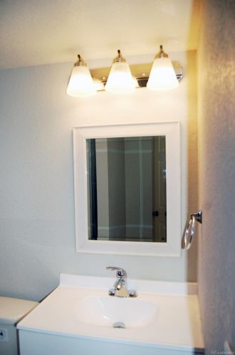 18200 Mexico Pl, Denver CO  80017-5377 exterior