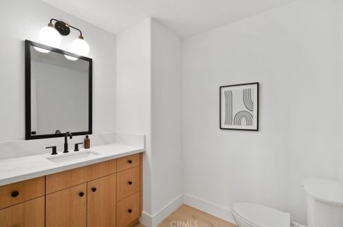 4614 Tobias Ave, Van Nuys CA  91403-2823 exterior