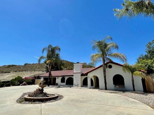 23908 Gymkhana Rd, Ramona, CA 92065-4018