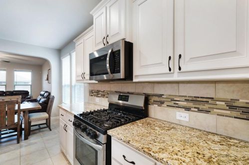 9137 Stone Mill Ln, Fort Worth TX  76179-8119 exterior