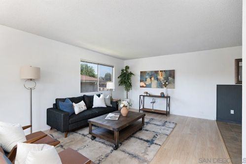 12167 Wintercrest Dr, Lakeside, CA 92040-3960