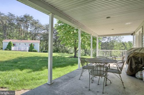 945 Cranes Gap Rd, Carlisle PA  17013-9677 exterior