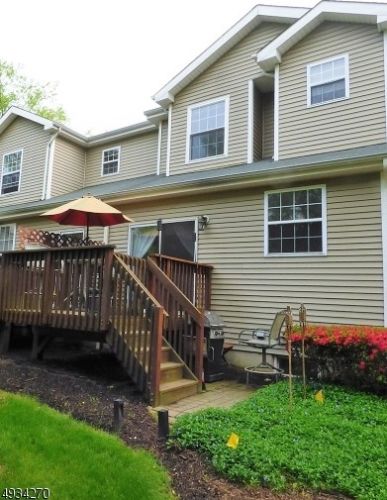 22 Mountain View Rd, Clinton, NJ 08809-2611