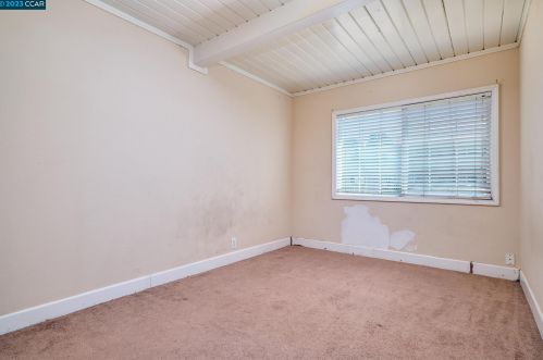 636 Sycamore Ave, Hayward, CA 94544-1512