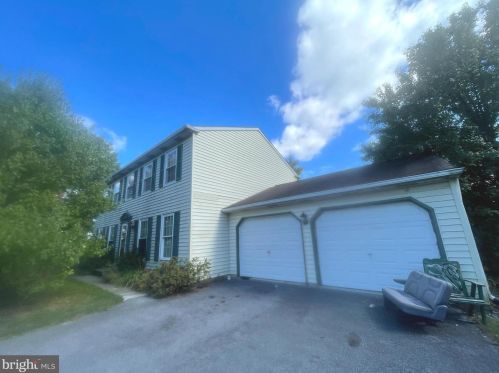 632 Lancaster Ave, Harrisburg, PA 17112-2258