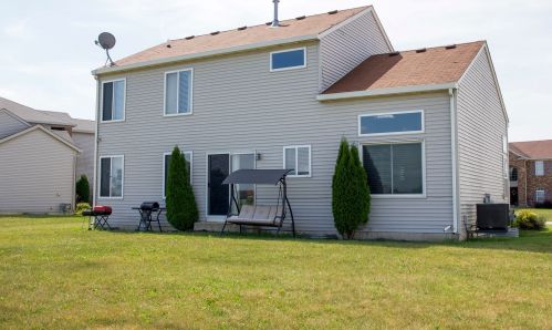 6305 Cornfield Rd, Matteson, IL 60443-2482