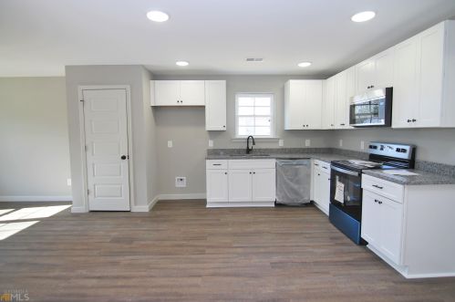 65 Cole Dr, Klondike, GA 31036-5561