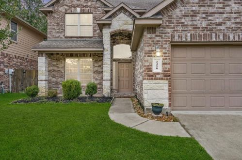 2458 Garden Falls Dr, Conroe TX  77384-2121 exterior