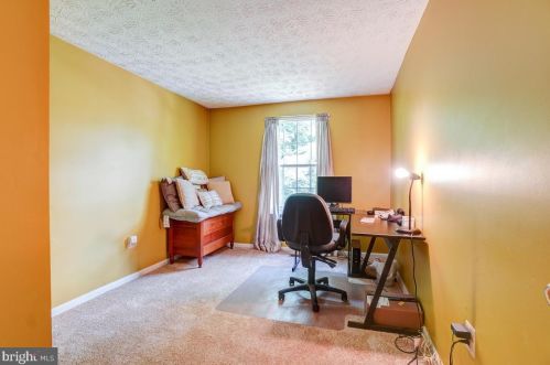 1101 Sandy Hollow Ct, Silver Spring MD 20905-6050 exterior