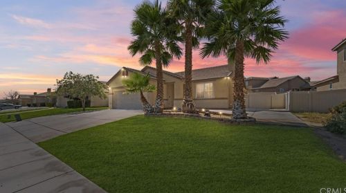 11819 Poppy Rd, El Mirage, CA 92301-4575