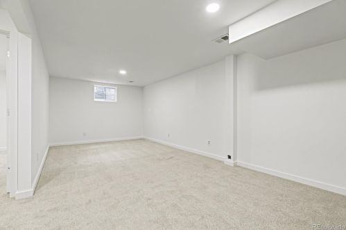 5785 Lehigh Ave, Denver CO  80235-2940 exterior