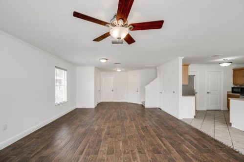 8705 Davis Oaks Trl, Austin TX  78748-6589 exterior