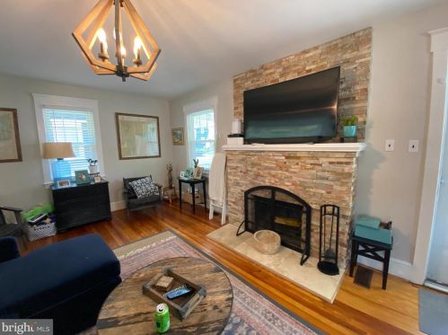 33 Evergreen Ln, Tavistock NJ  08033-1201 exterior