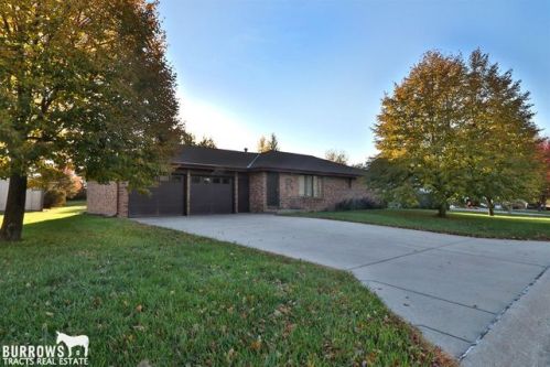 1034 Oak St, Syracuse, NE 68446-9453