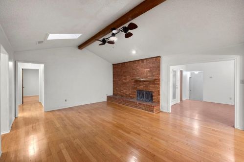 6436 Ridglea Dr, Fort Worth TX  76148-1427 exterior