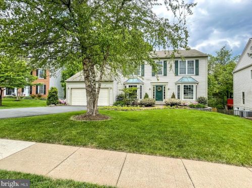 12322 Cliveden St, Herndon, VA 20170-2519