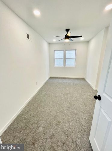 912 30 St, Philadelphia PA 19130-1136 exterior