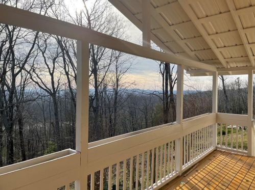 487 Mountain Oak Trl, Big Canoe, GA 30143-4284