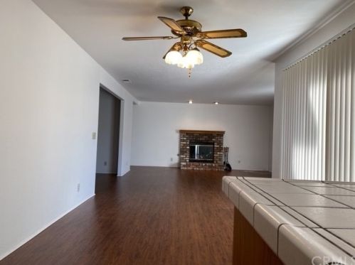 5001 119th Pl, Hawthorne CA 90250-2722 exterior