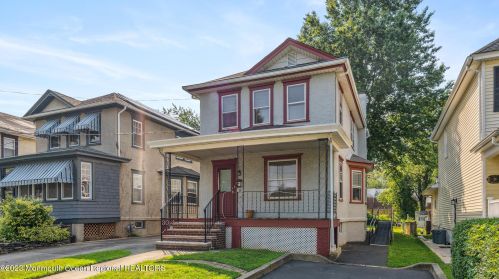 30 Mclaren St, Tinton Falls, NJ 07701-2408