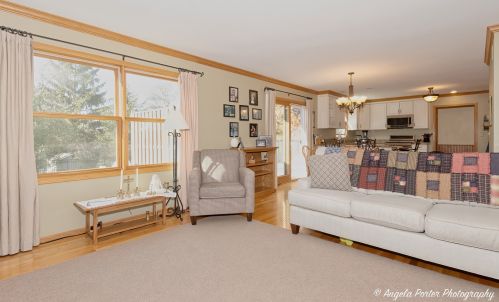 802 Elm St, Pingree Grove IL  60140-8367 exterior