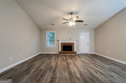 750 Greenview Ave, Conyers GA  30094-2626 exterior