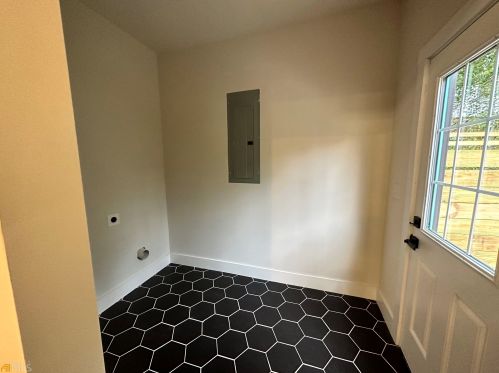 790 Knox Dr, Atlanta GA  30315-6810 exterior
