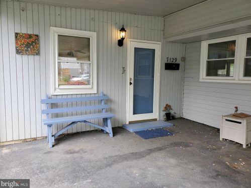 7129 Alger Rd, Falls Church, VA 22042-2552