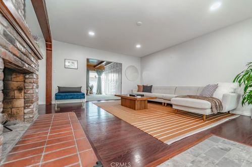 10231 Eglise Ave, Downey CA  90241-2920 exterior