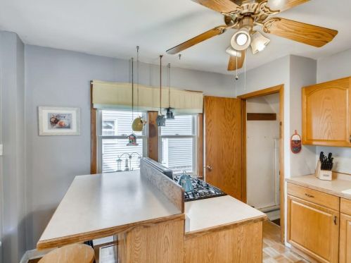 123 Bates Ave, Saint Paul MN  55106-6328 exterior