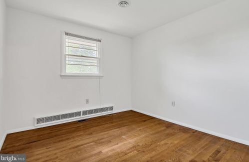 755 Longs Gap Rd, Carlisle PA 17013-8506 exterior