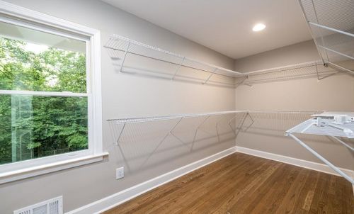 2662 Foster Ridge Rd, Atlanta GA  30345-2014 exterior