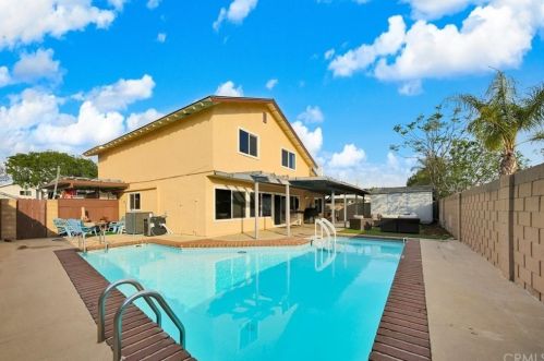 271 Avenida Rio Bravo, Anaheim CA  92808-1014 exterior