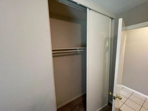 7607 Creston Ln, Austin TX  78752-1326 exterior