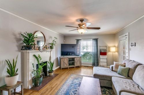 5834 Goodwin Ave, Dallas TX  75206-6106 exterior